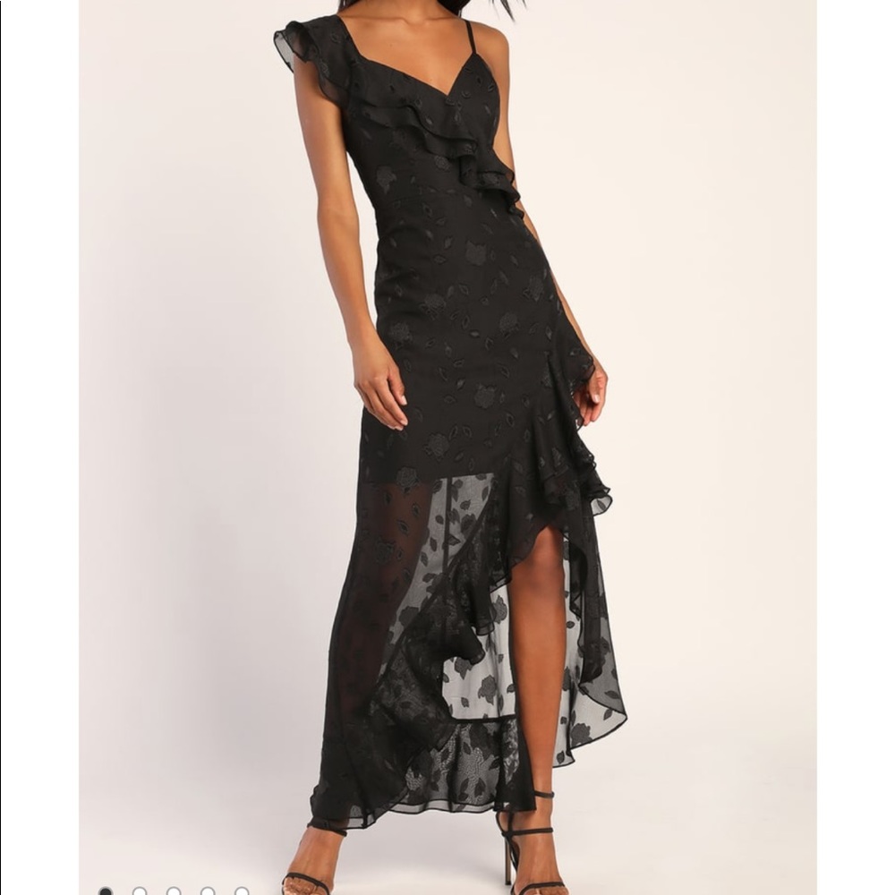 Lulu’s Forever Be Black Floral Jacquard Ruffled Maxi Dress